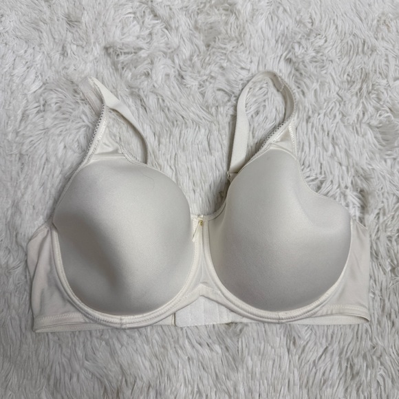 Wacoal Other - WACOAL / white basic beauty underwire t-shirt bra 853192 / 40D